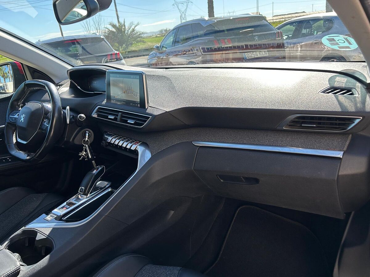 PEUGEOT 3008 ALLURE 1.6 HDI AUTO SPANISH LHD IN SPAIN 153000 MILES SUPERB 2017